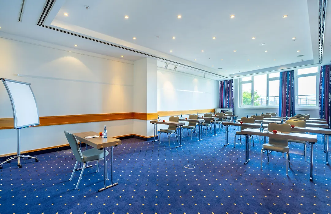 Hi Hotel International Hamburg-1